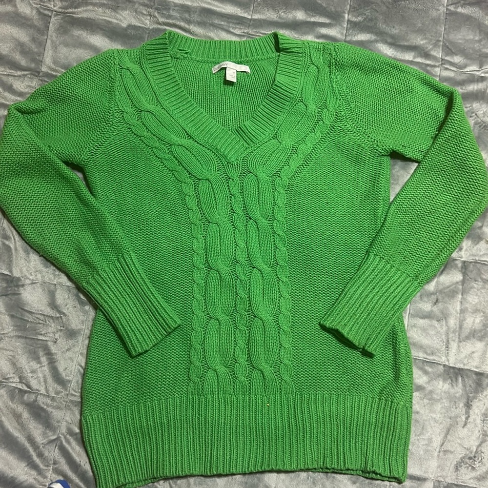 Green Old Navy V-Neck Sweater